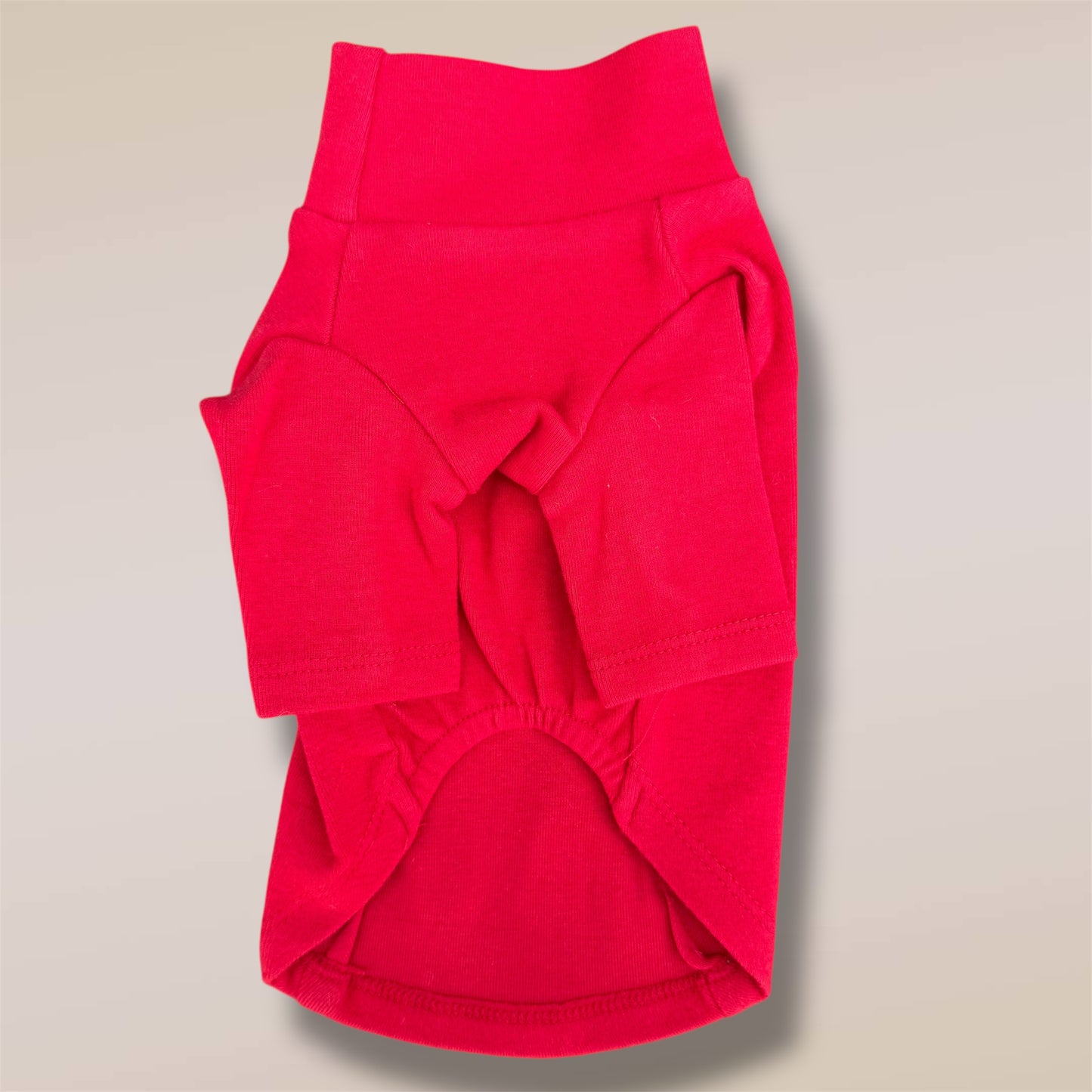 RED TURTLENECK TEE