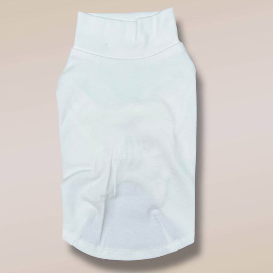 WHITE TURTLENECK TEE