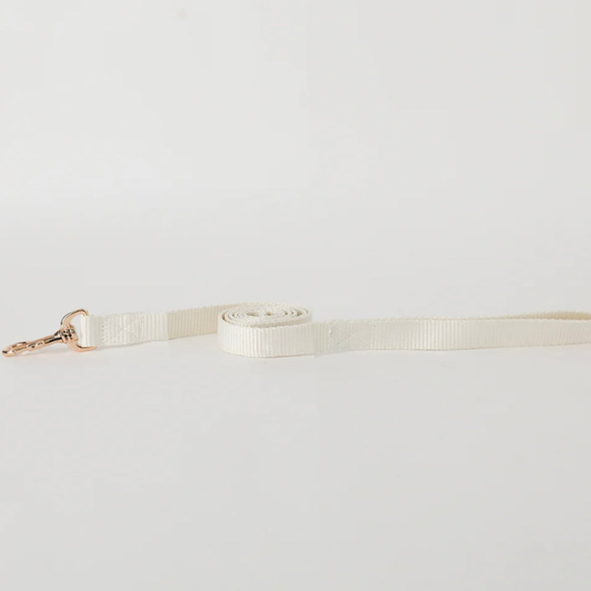 TULIP EMBROIDERY HARNESS + LEAD