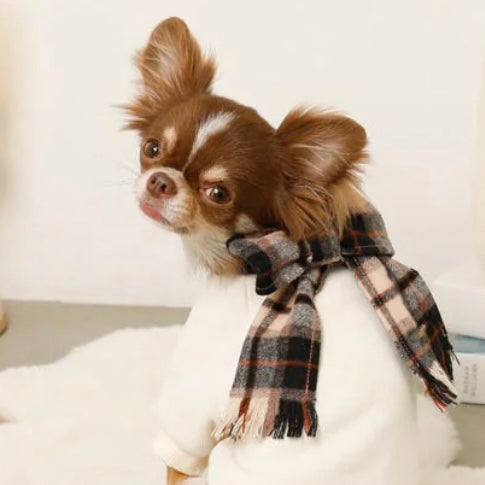 PULLOVER WITH PLAID SCARF