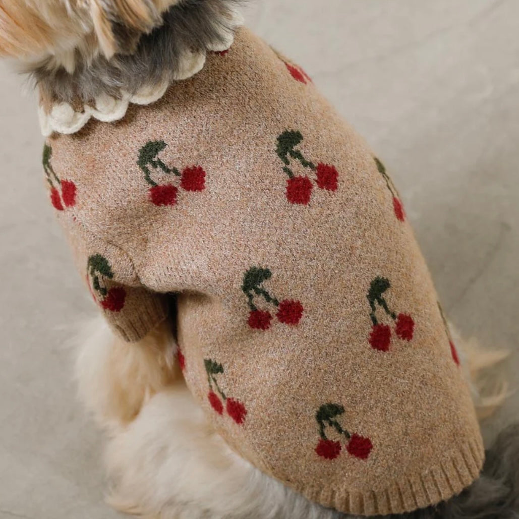 RUFFLED NECKLACE CHERRY SWEATER