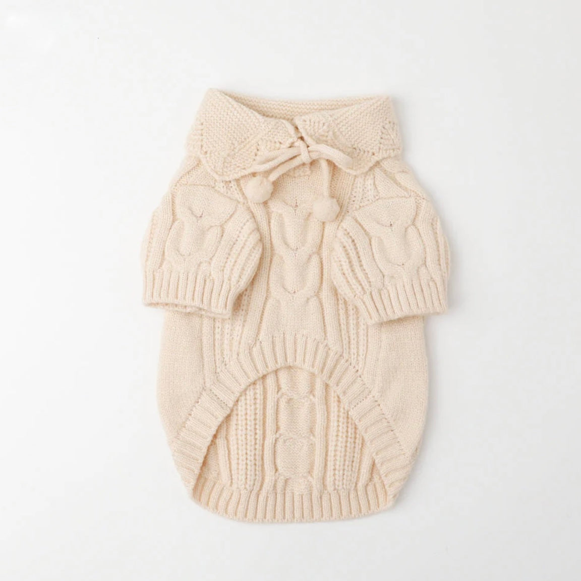 CABLE KNIT TOP WITH POM POM RIBBON COLLOR