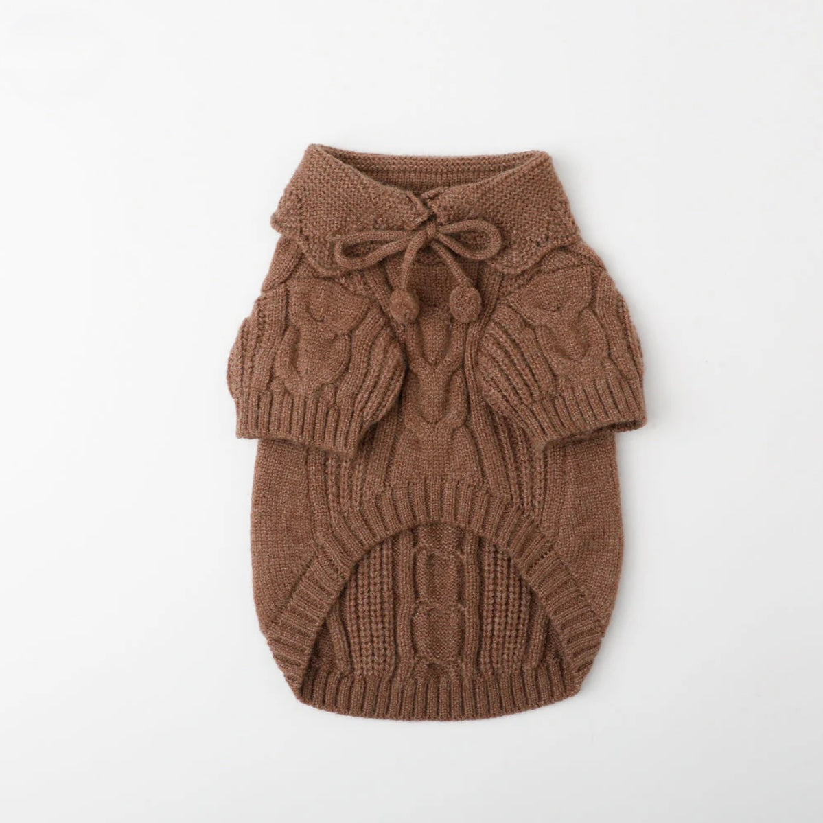 CABLE KNIT TOP WITH POM POM RIBBON COLLOR