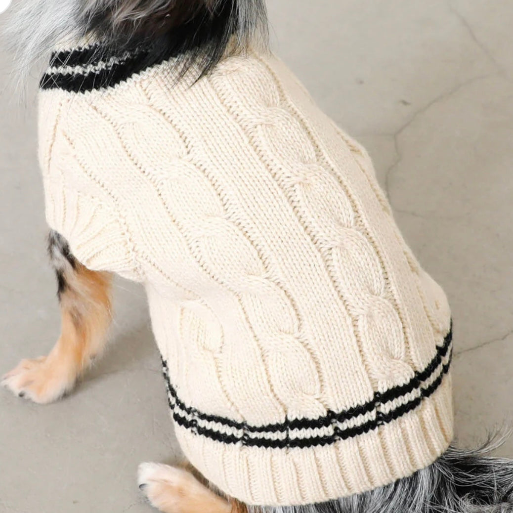 V-NECK KNIT SWEATER