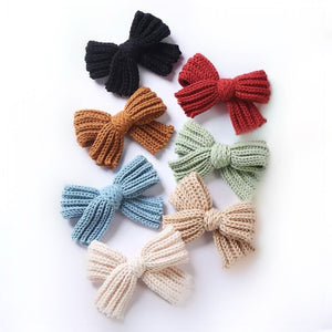SWEATER BOWS